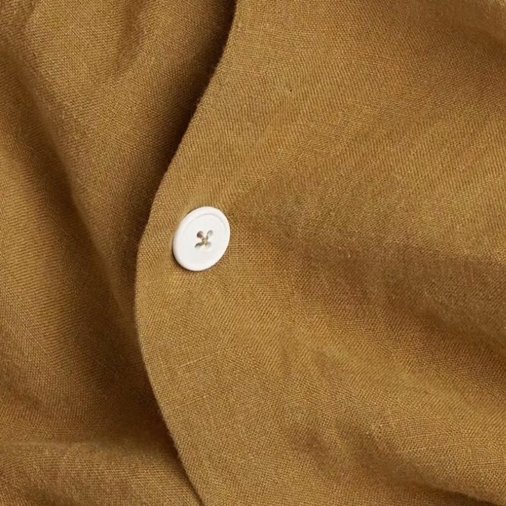 PARACHUTE Luxury Linen Bedding: King/ Cal King Duvet Cover in Ochre (Seasonal) - Picture 5 of 10